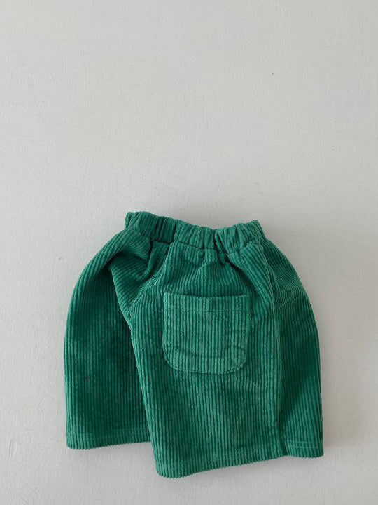 Banmond Corduroy Shorts in Green